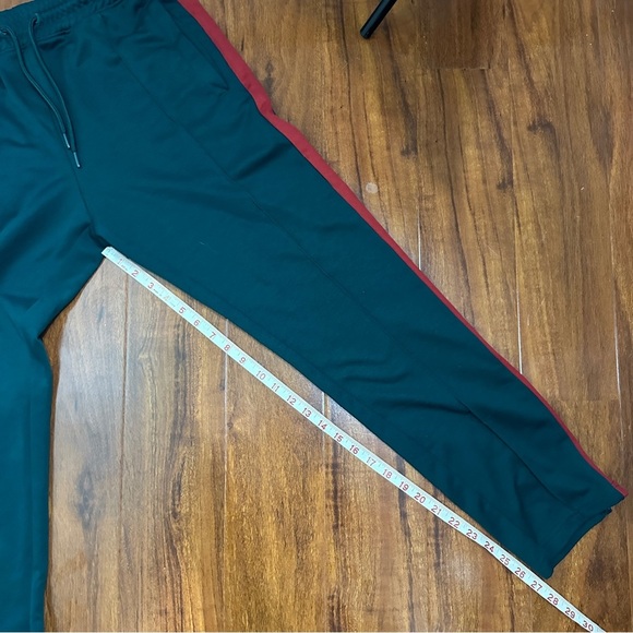 Divided Sweatpants Unisex Size Medium - Picture 8 of 9